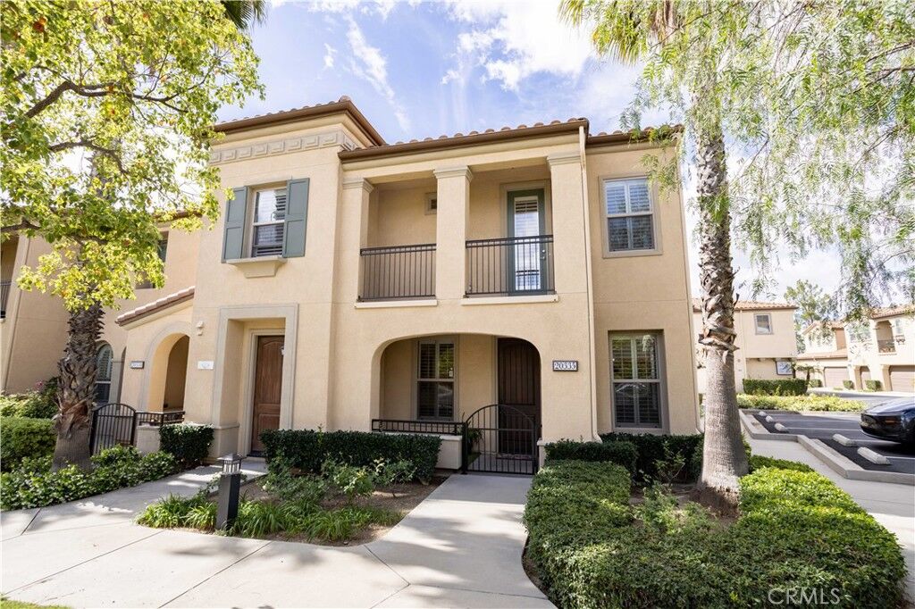 Property Photo:  20335 Paseo Meriana  CA 91326 