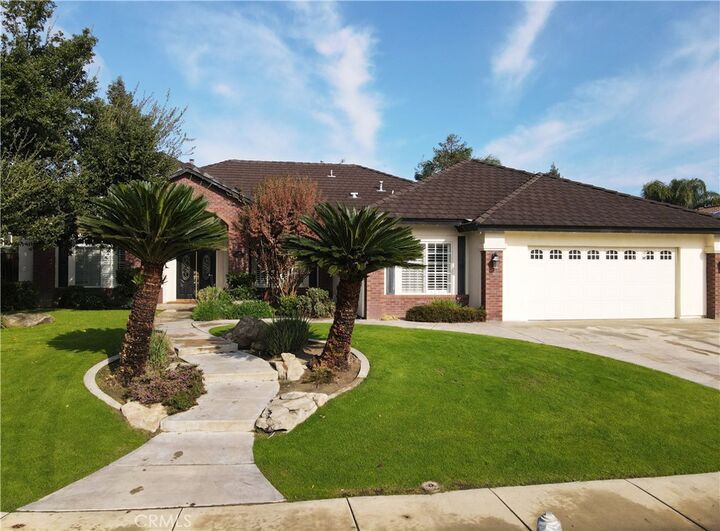 Property Photo: 12210 Rushville Court CA 93312
