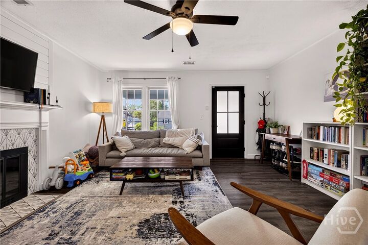 Property Photo: 310 E 57th Street GA 31405