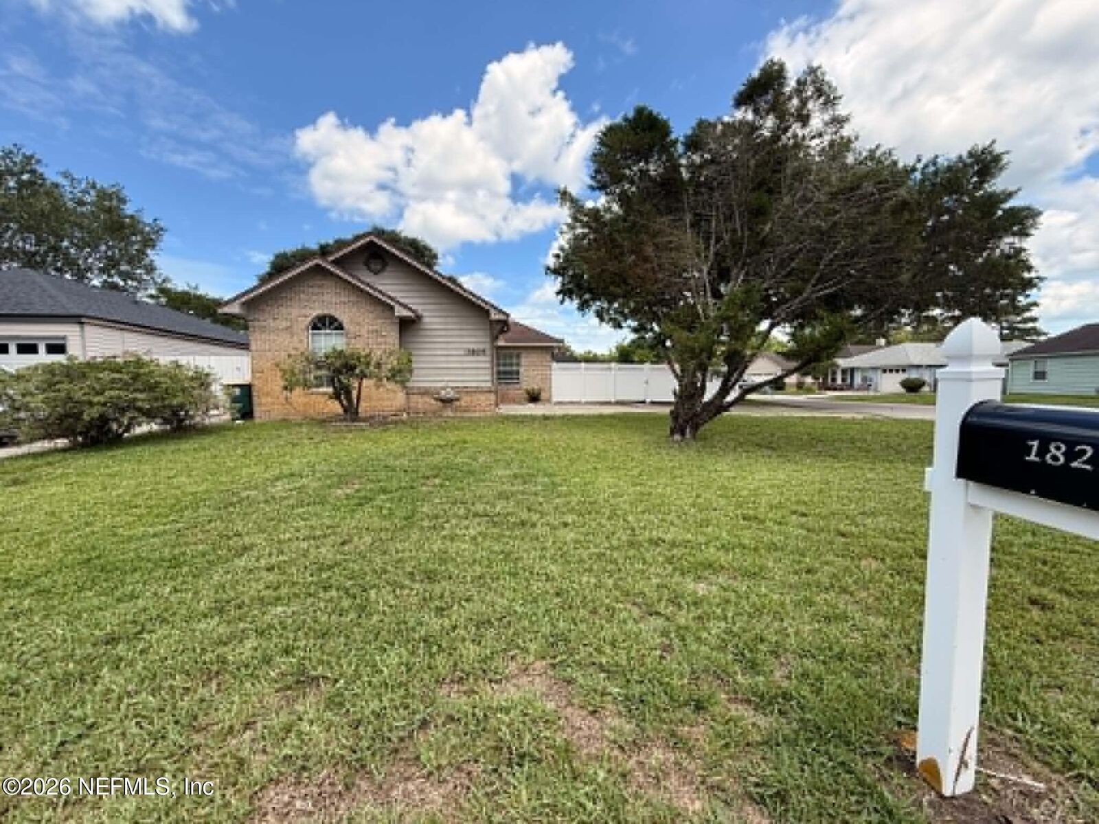 Property Photo:  1829 Ashmore Green Drive  FL 32246 
