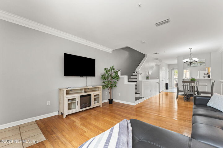 Property Photo:  343 E Church Street  FL 32202 