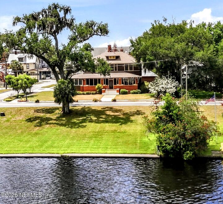 Property Photo:  520 River Street  FL 32177 