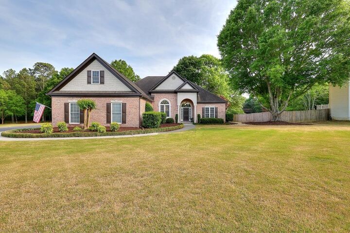 Property Photo:  2385 Amberbrook Lane  GA 30017 