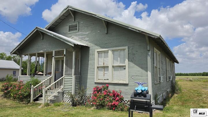 Property Photo:  928 &Amp 934 Highway 134  LA 71269 
