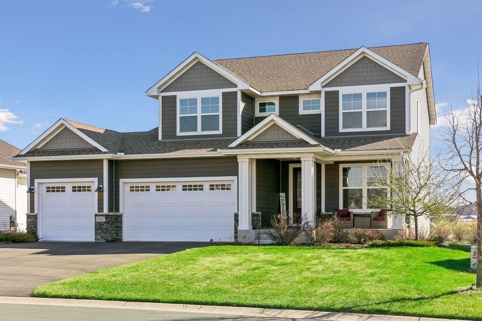 Property Photo:  3267 Linden Avenue N  MN 55042 