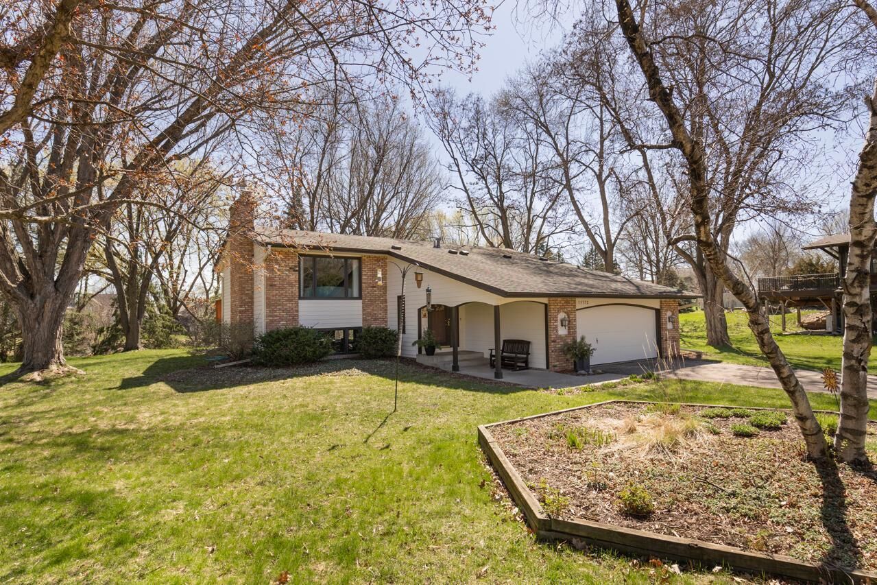 Property Photo:  15372 Sandhill Circle  MN 55347 