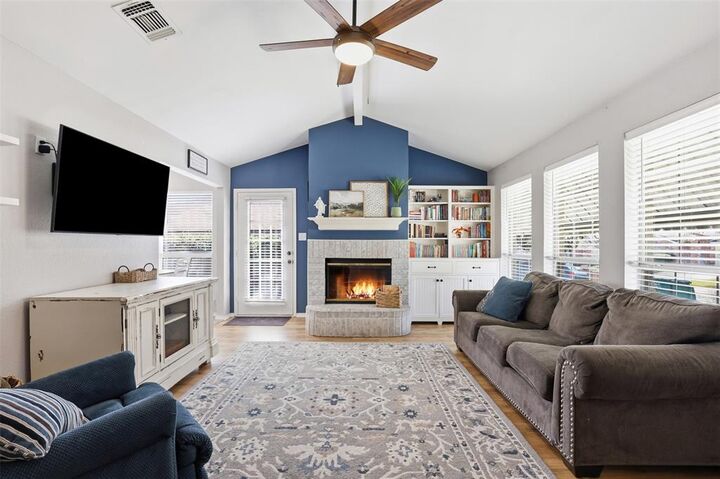 Property Photo:  10232 Sunset View Drive  TX 76108 