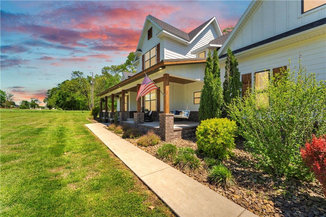 Property Photo:  4205 Rainbow Farm Road  AR 72713 