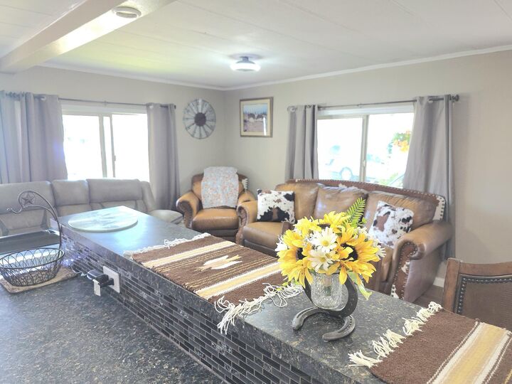 Property Photo:  205 SE Lynn Boulevard Unit 20  OR 97754 