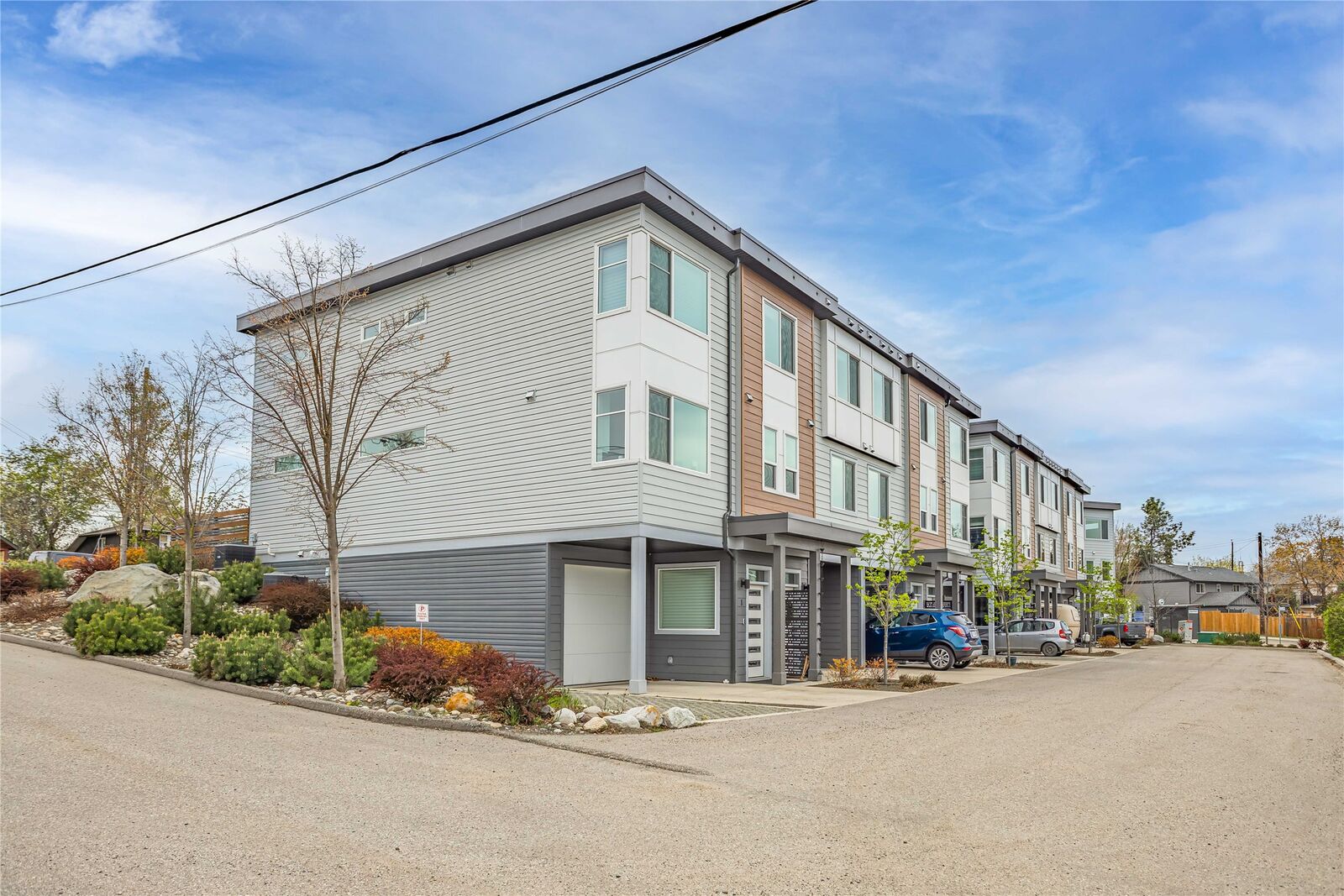 Photo de la propriété:  3405 16 Avenue 2  BC V1T 5Z1 