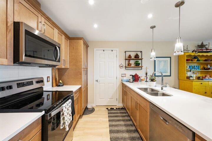 3362 Skaha Lake Road 1002 — photo 1