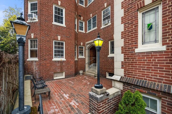 Property Photo:  61 Garfield St 14  MA 02138 