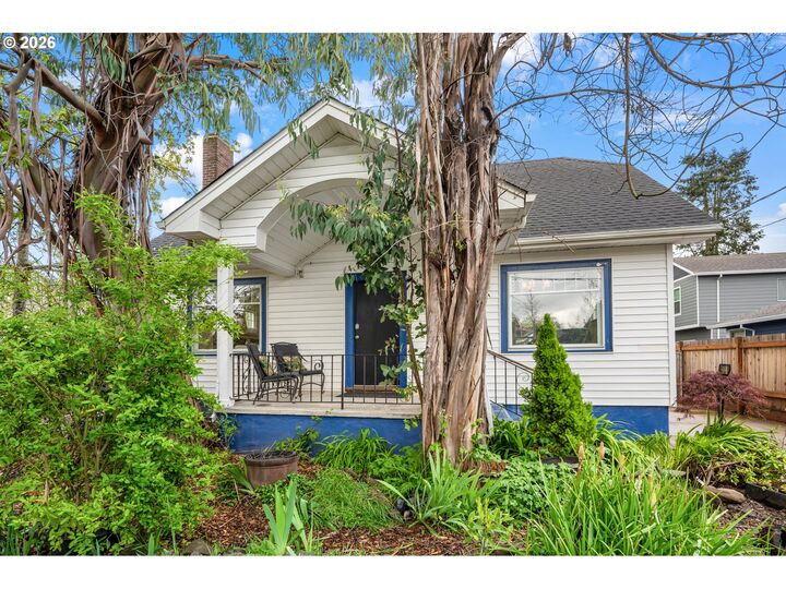 Property Photo:  4212 SE 79th Ave  OR 97206 