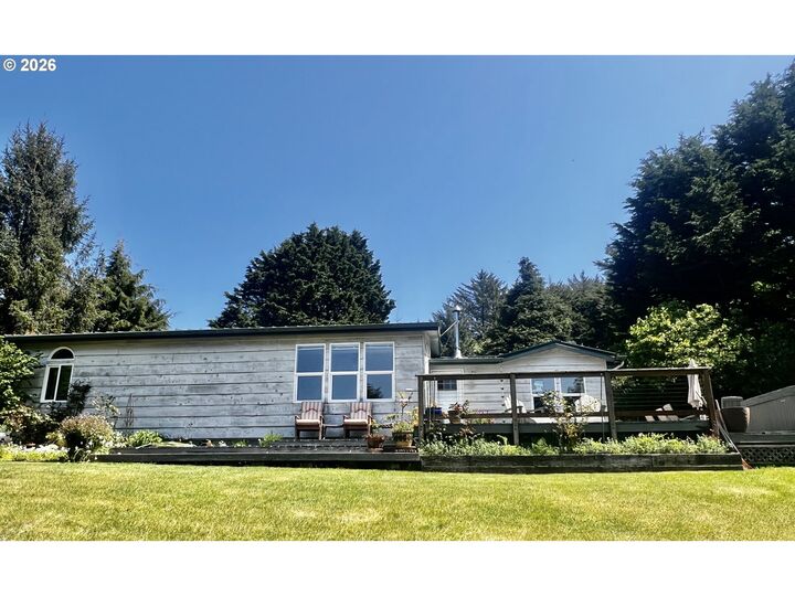 Property Photo: 33910 Miller Ln OR 97444