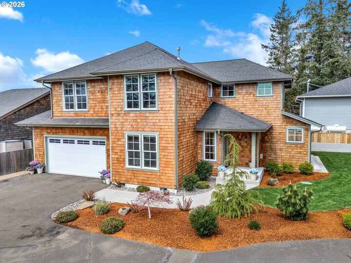 Property Photo:  1360 Sea Ridge Ln  OR 97138 