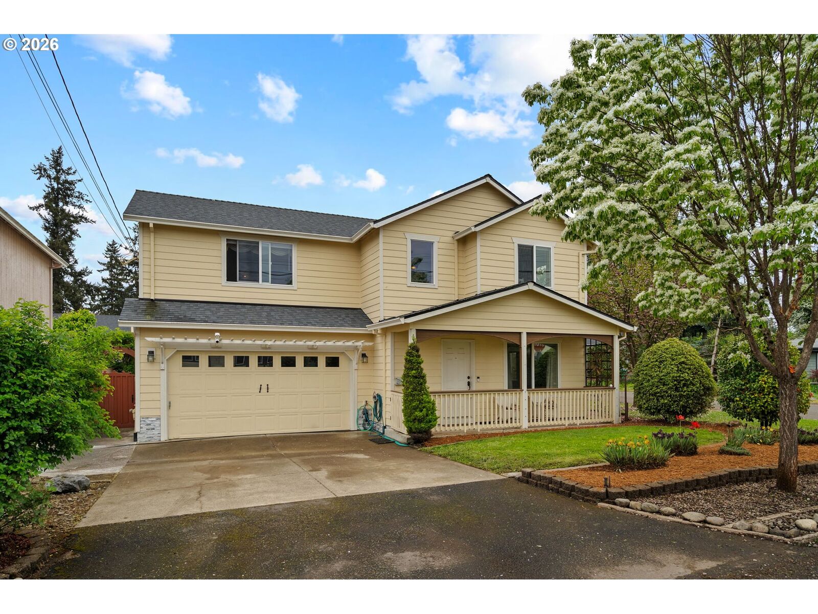 Property Photo:  6608 SE Ogden St  OR 97206 