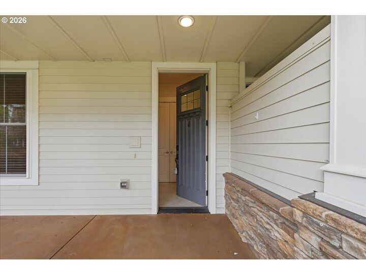 Property Photo: 7816 NW Quinault St WA 98607