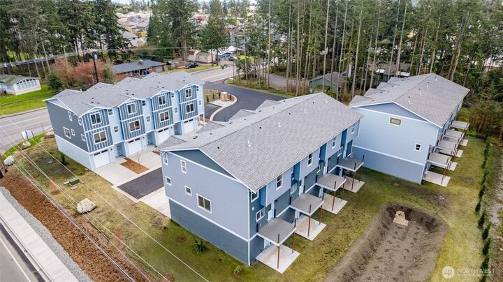 Property Photo:  945 NW Heller Street C4  WA 98277 
