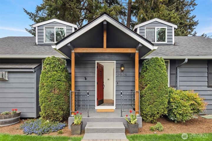 Property Photo:  3604 NE 120th Street  WA 98125 