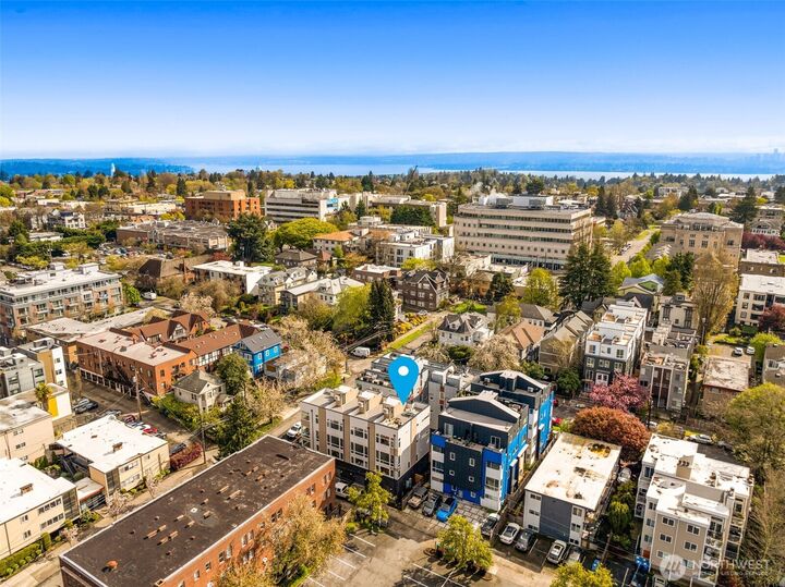 Property Photo:  1319 E Denny Way  WA 98122 