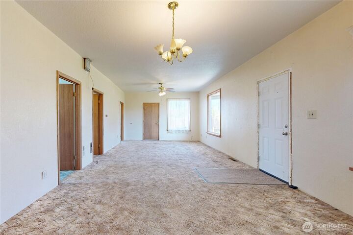 Property Photo:  319 W Cherry Street  WA 99362 