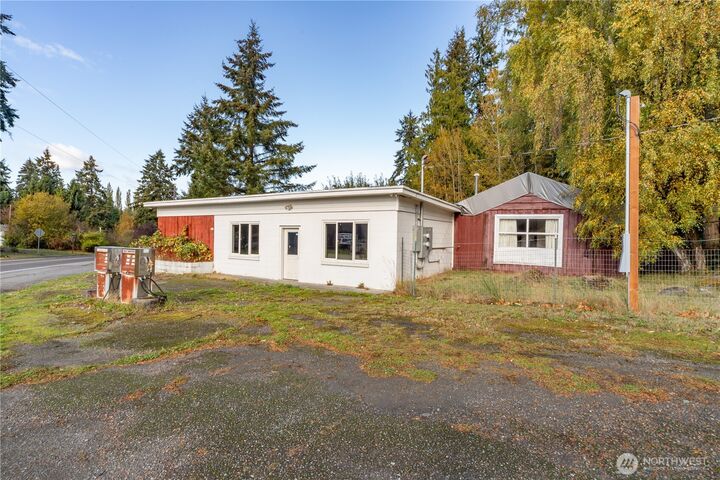 Property Photo:  781  Irondale Road  WA 98339 