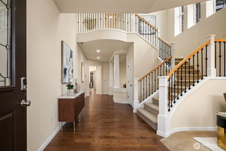 Property Photo:  713  170th Place SW  WA 98037 