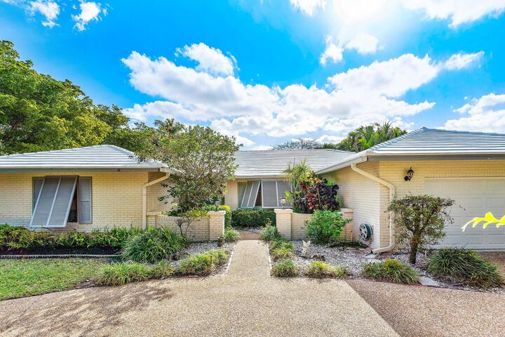 Property Photo:  7290 Encina Lane  FL 33433 