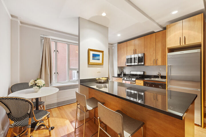 Property Photo:  20 E 35th Street 3H  NY 10016 