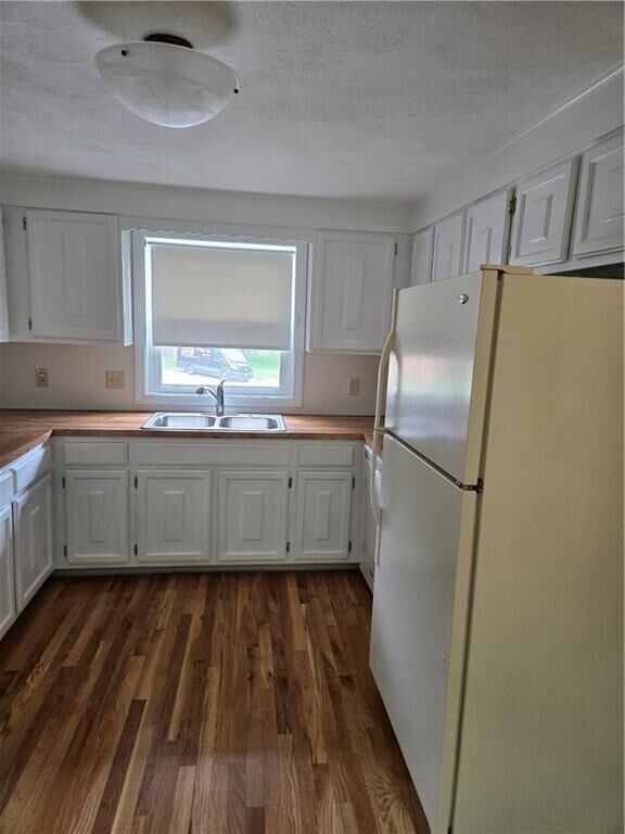 Property Photo:  64 Barnsdale Road  RI 02914 