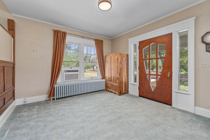 Property Photo:  225 N B St  KS 67005 