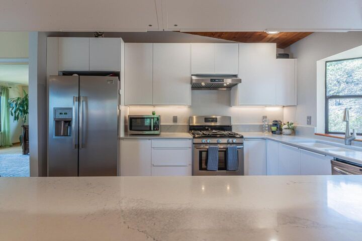 Property Photo:  17220 Garlen Court  CA 93907 