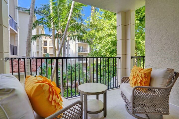 Property Photo:  2220 Tuscany Way 2220  FL 33435 