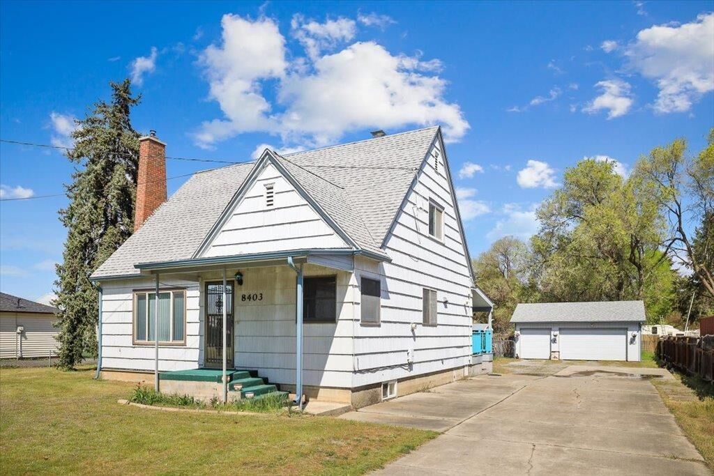 Property Photo: 8403 E Broadway Ave WA 99212