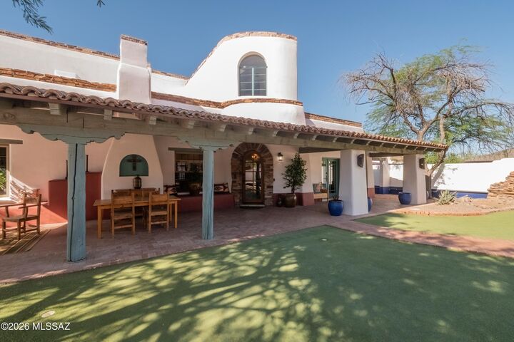 Property Photo:  1125 E Seneca Street  AZ 85719 