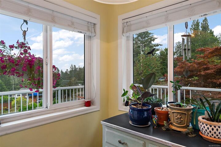 Property Photo:  2197 Henlyn Dr  BC V9Z 0N5 