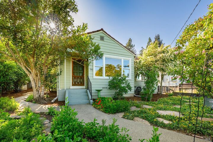 Property Photo:  796 S High St Street  CA 95472 