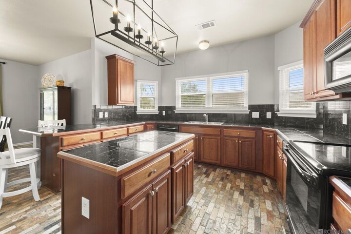 Property Photo: 36385 Crestway Ave LA 70769