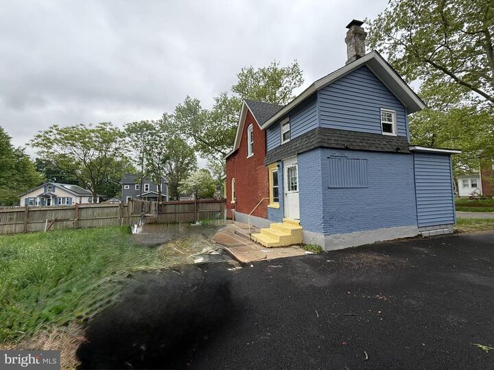 Property Photo:  221 S Fourth S  NJ 08360 