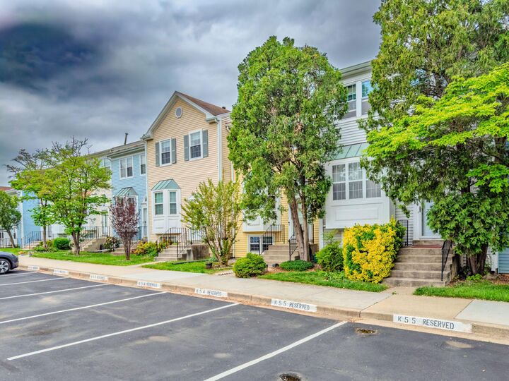 Property Photo:  870 Bayridge Drive  MD 20878 