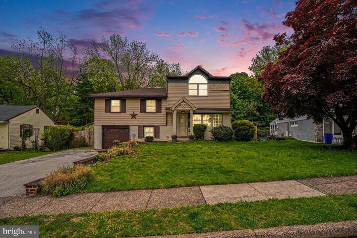 Property Photo:  12 Cheshire Circle  PA 19008 