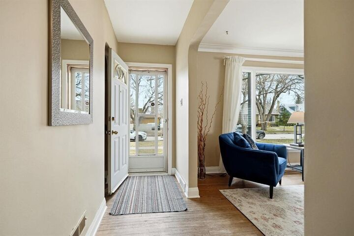 Property Photo:  65 Chandos Avenue  MB R2H 1X8 