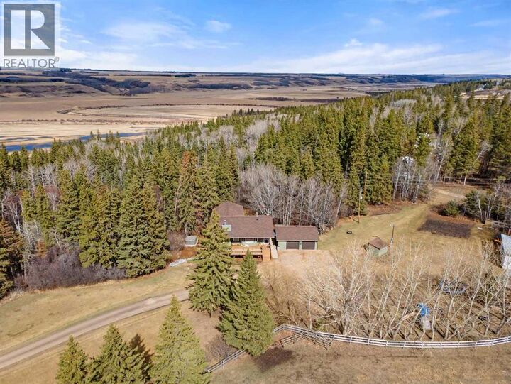 Property Photo:  21108 Township Road 461  AB T0B 3L0 