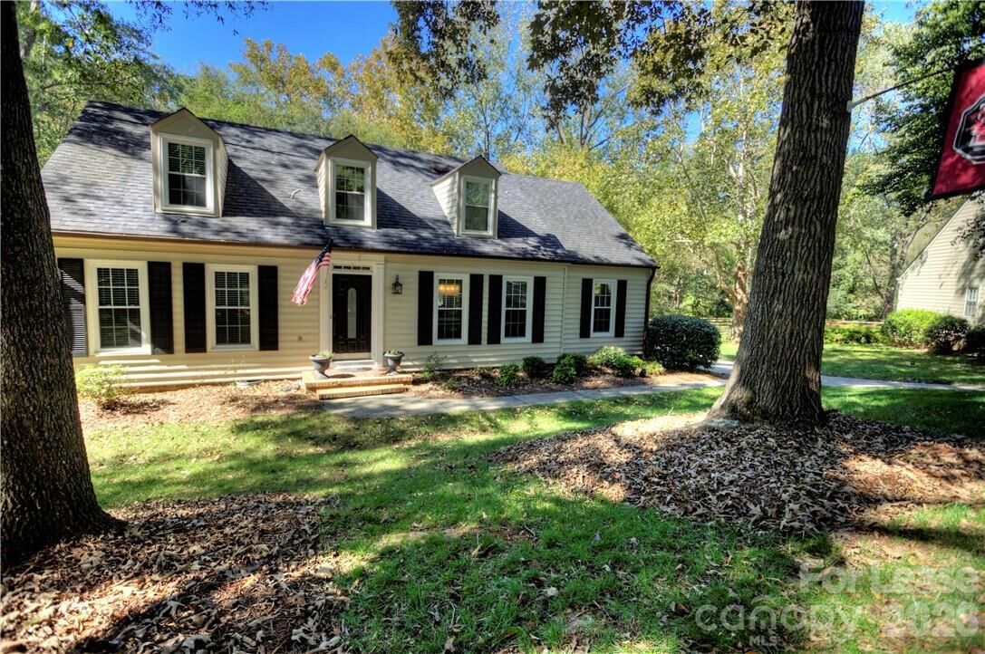 Property Photo:  3806 Bridgewood Lane  NC 28226 