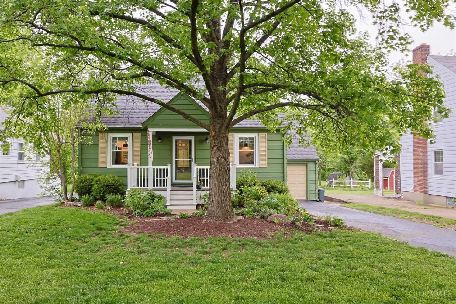 Property Photo:  444 W Sharon Road  OH 45246 