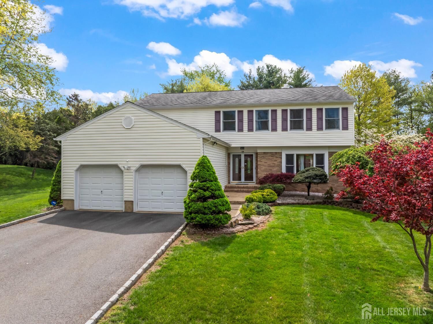Property Photo: 19 Aspen Circle NJ 08820