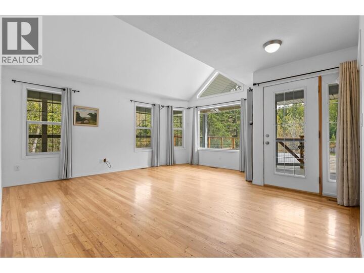 Property Photo: 4484 3 Highway BC V0B 1K0