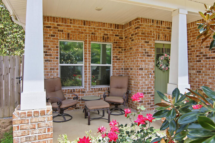 Property Photo:  1571 Cedar Street  FL 32578 