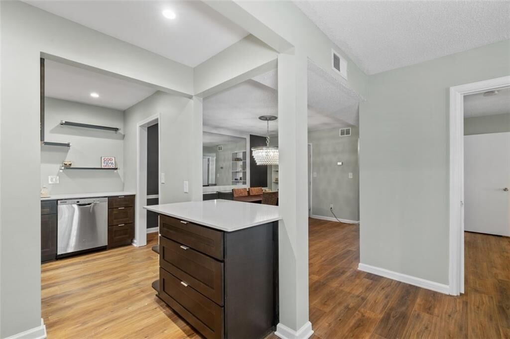Property Photo:  6851 Roswell Road H18  GA 30328 