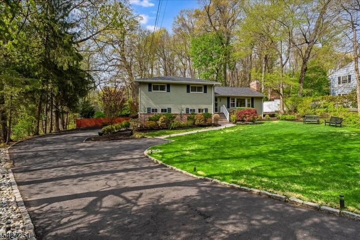 Property Photo:  167 Mountain Ave  NJ 07974 